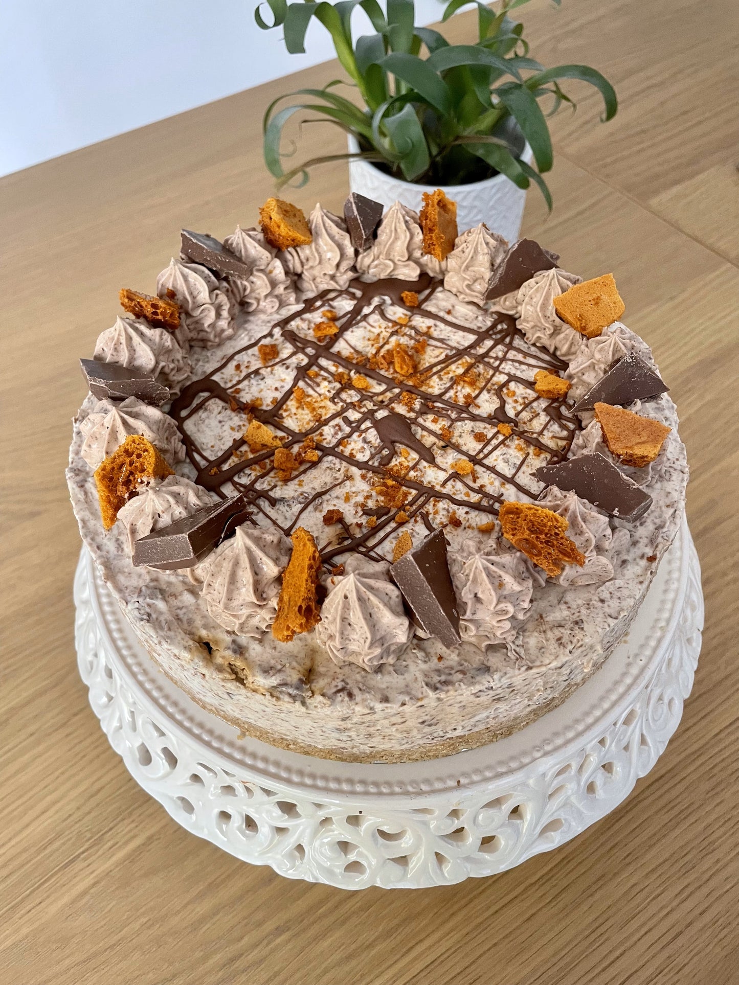 Milk Chocolate & Honeycomb Cheesecake