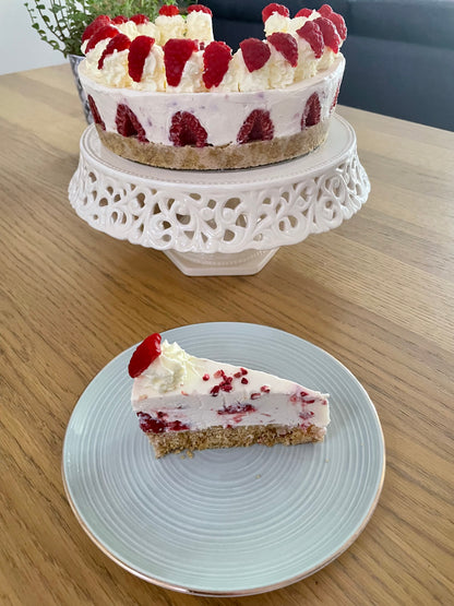 Vanilla & Fresh Raspberry Cheesecake