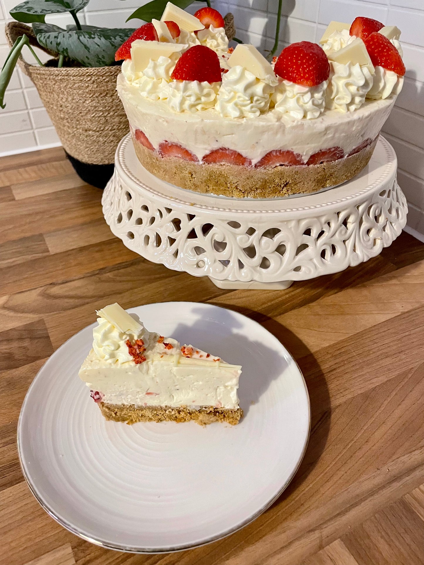White Chocolate & Fresh Strawberry Cheesecake